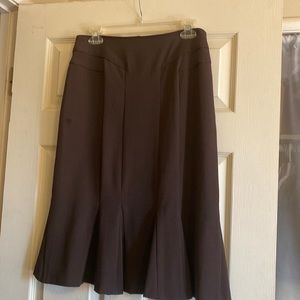 Larry Levine Stretch pencil skirt with flaired hem